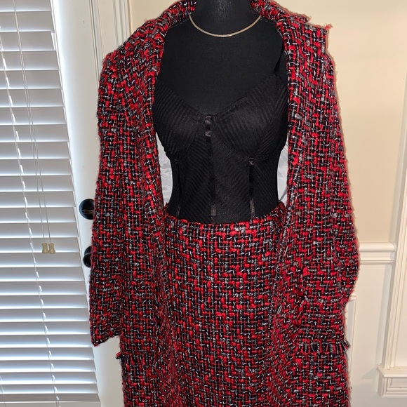 Skirt Set - Picture 2 of 3